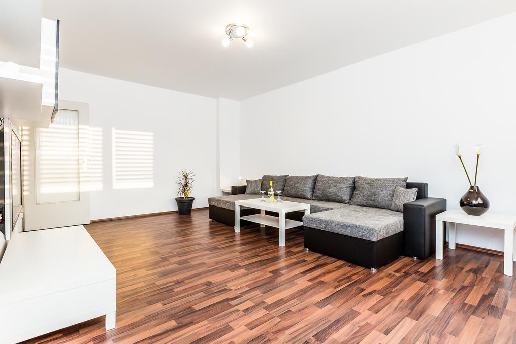 Ferienwohnung Koeln Stammheim Szoba fotó